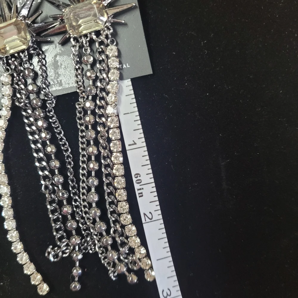 NWT Simply Vera Vera Wang Silvertone Drop Earrings - Picture 3 of 3
